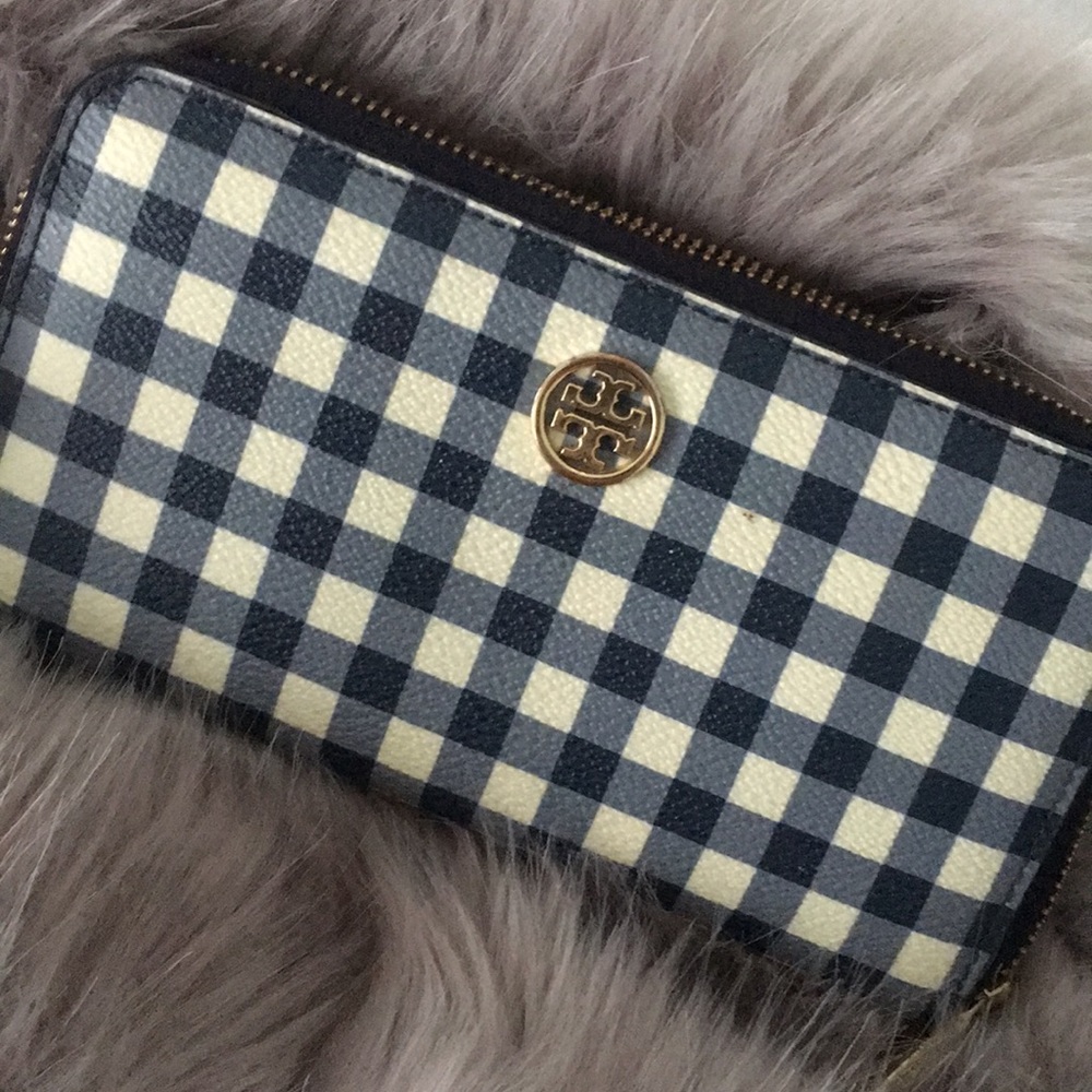Tory Burch wallet